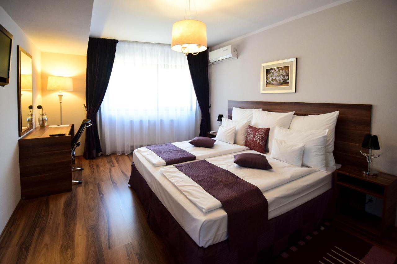 Cabrio Apart Hotel Клуж-Напока Экстерьер фото