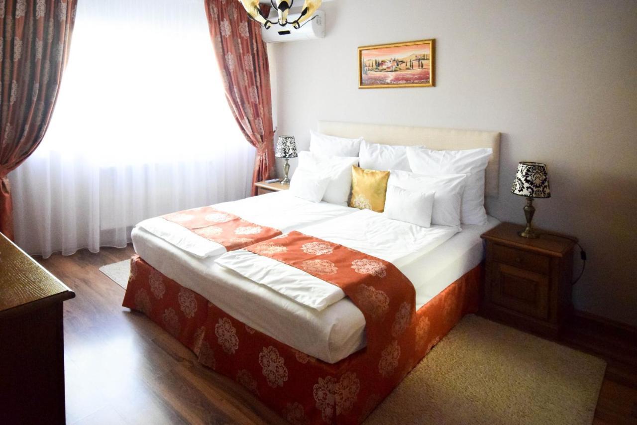 Cabrio Apart Hotel Клуж-Напока Экстерьер фото