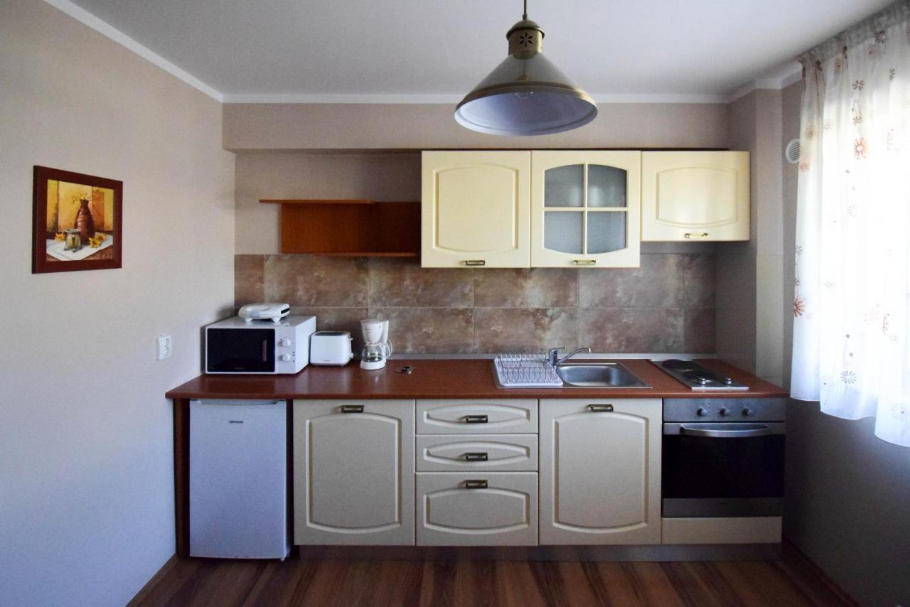 Cabrio Apart Hotel Клуж-Напока Экстерьер фото