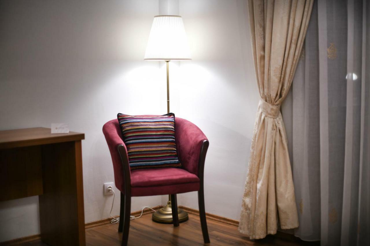 Cabrio Apart Hotel Клуж-Напока Экстерьер фото