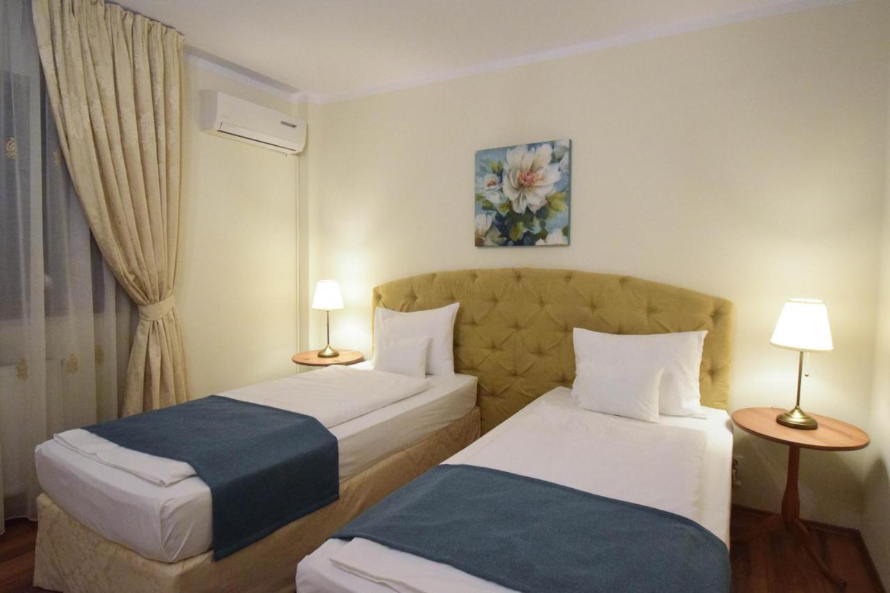 Cabrio Apart Hotel Клуж-Напока Экстерьер фото