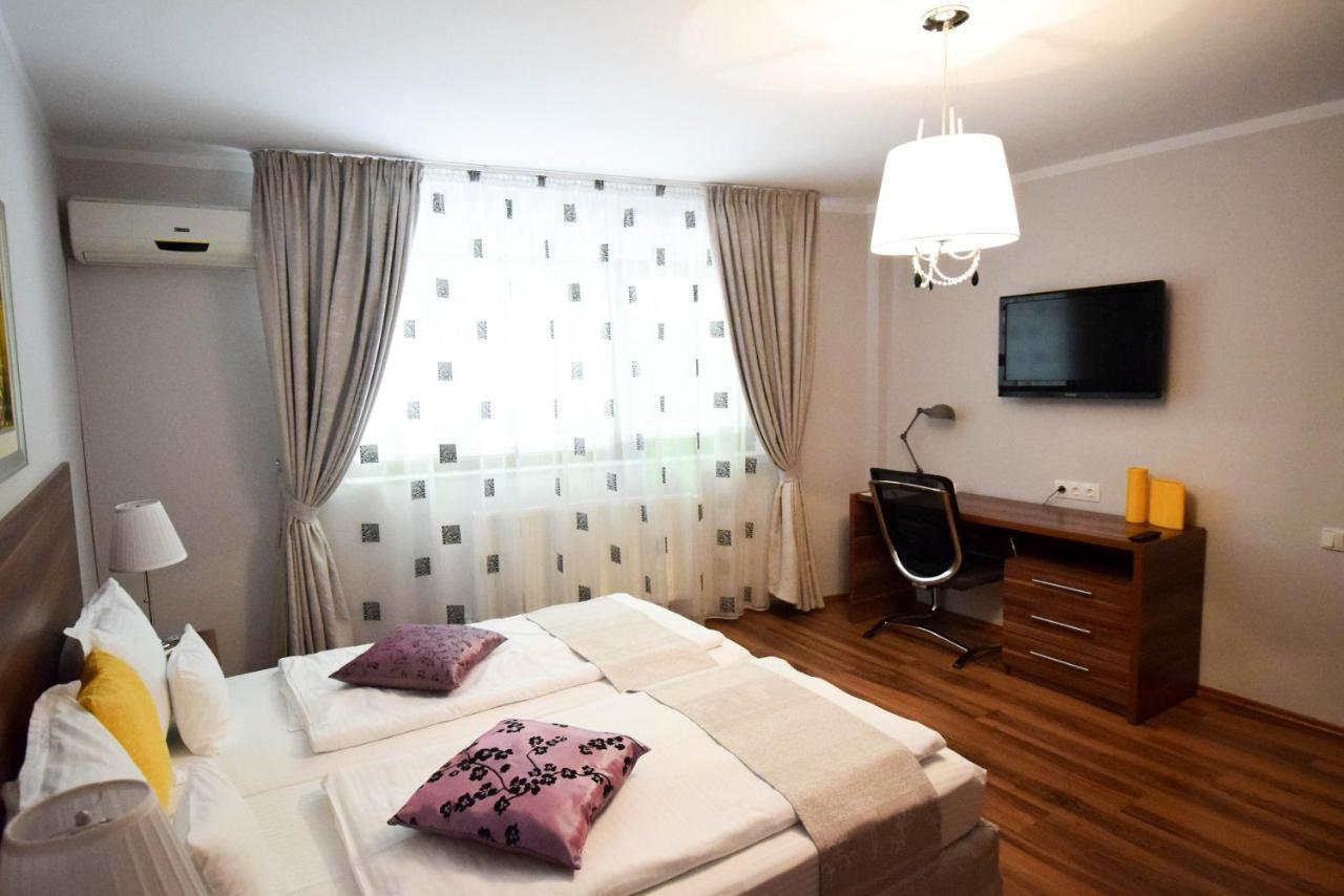 Cabrio Apart Hotel Клуж-Напока Экстерьер фото